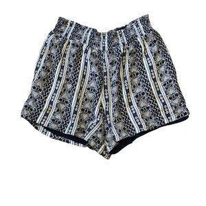 Knox Rose Pull On Navy Blue and White Geometric Shorts Women’s Size Small EUC